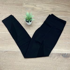 Aritzia TNA Mesh Leggings